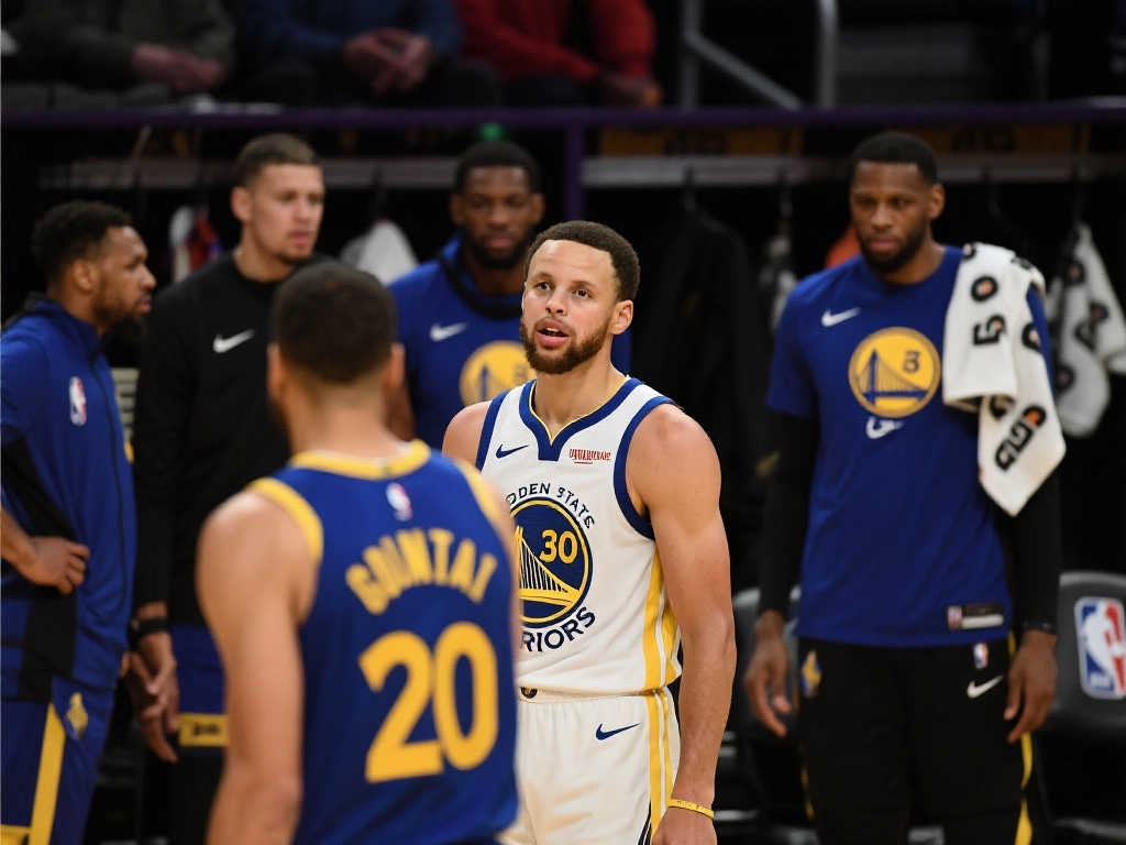 他的状态受 他的状态受